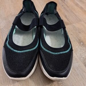 Agatha Paris Black and Teal Strap Mary Jane Shoes